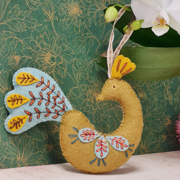 Folk Peacock Felt Craft Mini Kit