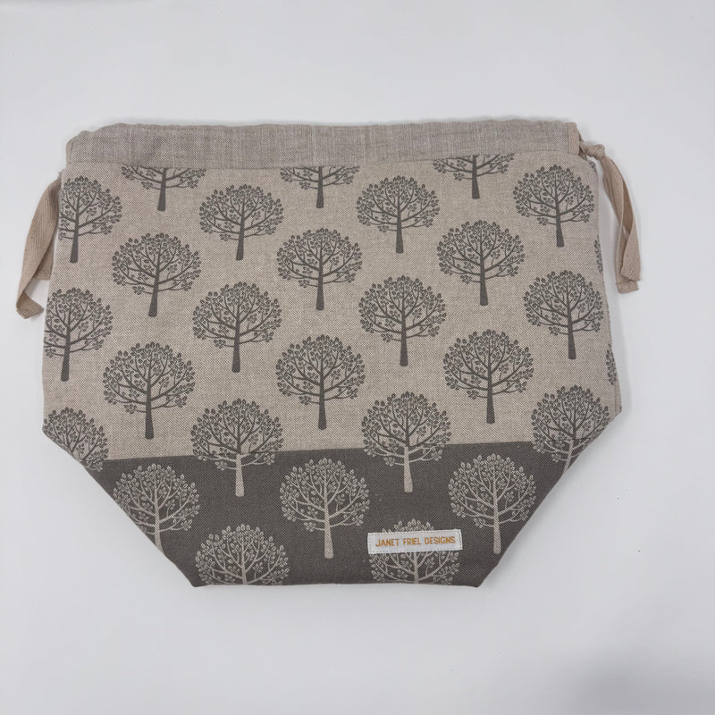 Into the Woods Project Bag – Large (Natural/Grey Trees with Dark Grey/Natural Trees Base)