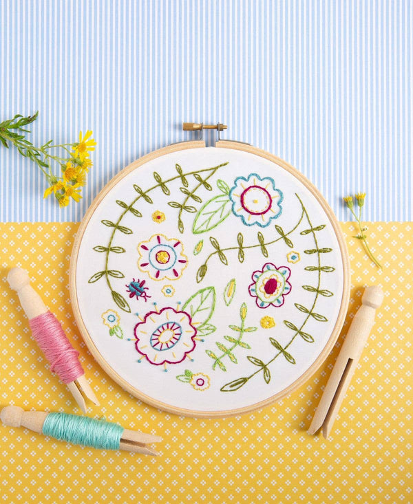 Spring Posy Embroidery Kit | Complete Craft Kit for Beginners